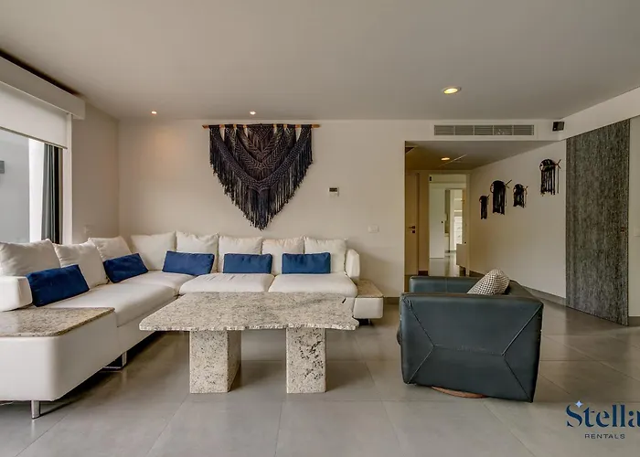 Golfers' Paradise At Nick Price Residences! *
