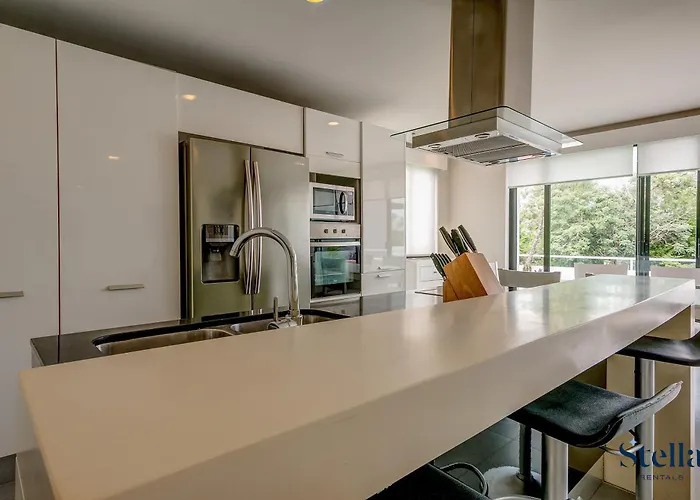 Golfers' Paradise At Nick Price Residences! *